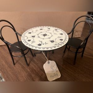 Maileg dining table with 2 chairs